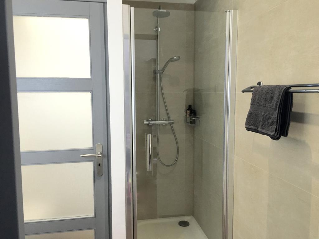 Little Plaza Appart'Hotel Лил Екстериор снимка
