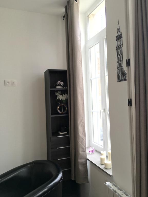 Little Plaza Appart'Hotel Лил Екстериор снимка