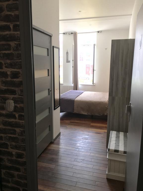Little Plaza Appart'Hotel Лил Екстериор снимка