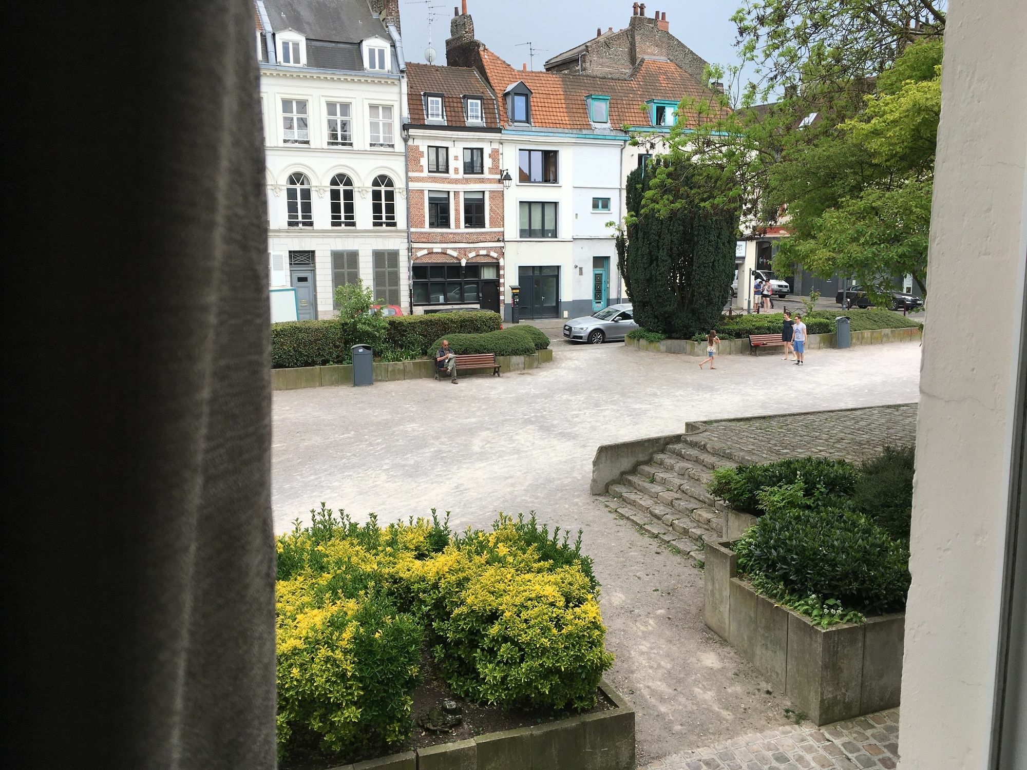 Little Plaza Appart'Hotel Лил Екстериор снимка