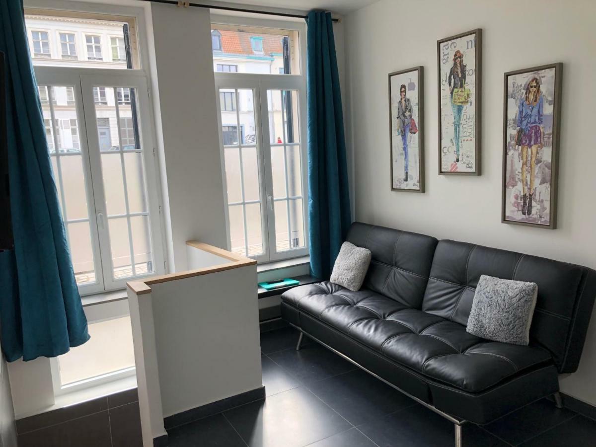 Little Plaza Appart'Hotel Лил Екстериор снимка