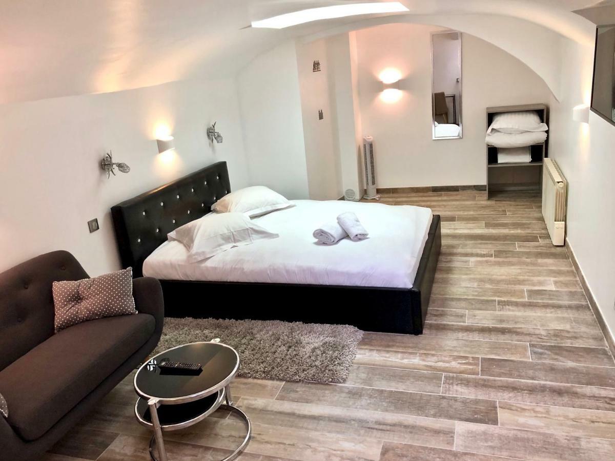 Little Plaza Appart'Hotel Лил Екстериор снимка